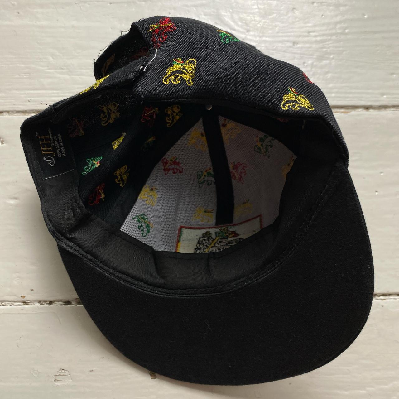 Rasta Lion Black Snapback Cap