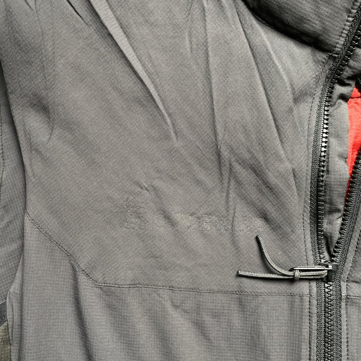 Arc’Teryx Grey and Red Gilet (S)