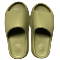 Yeezy Slide Olive Green (UK 4)