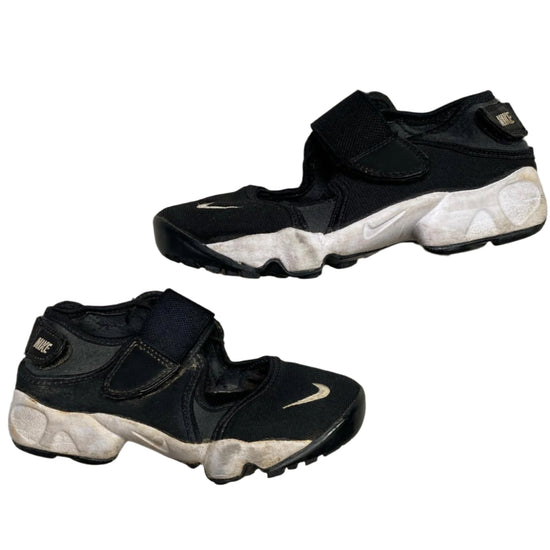 Nike Rift Black and White Kids (Kids)