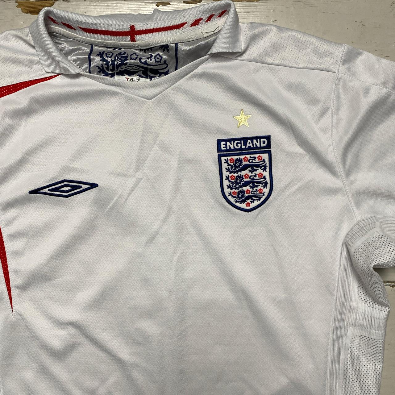 England Umbro Home White and Red Vintage 2005-2007 Football Jersey