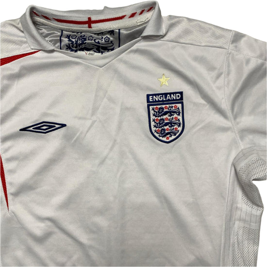 England Umbro Home White and Red Vintage 2005-2007 Football Jersey (M)