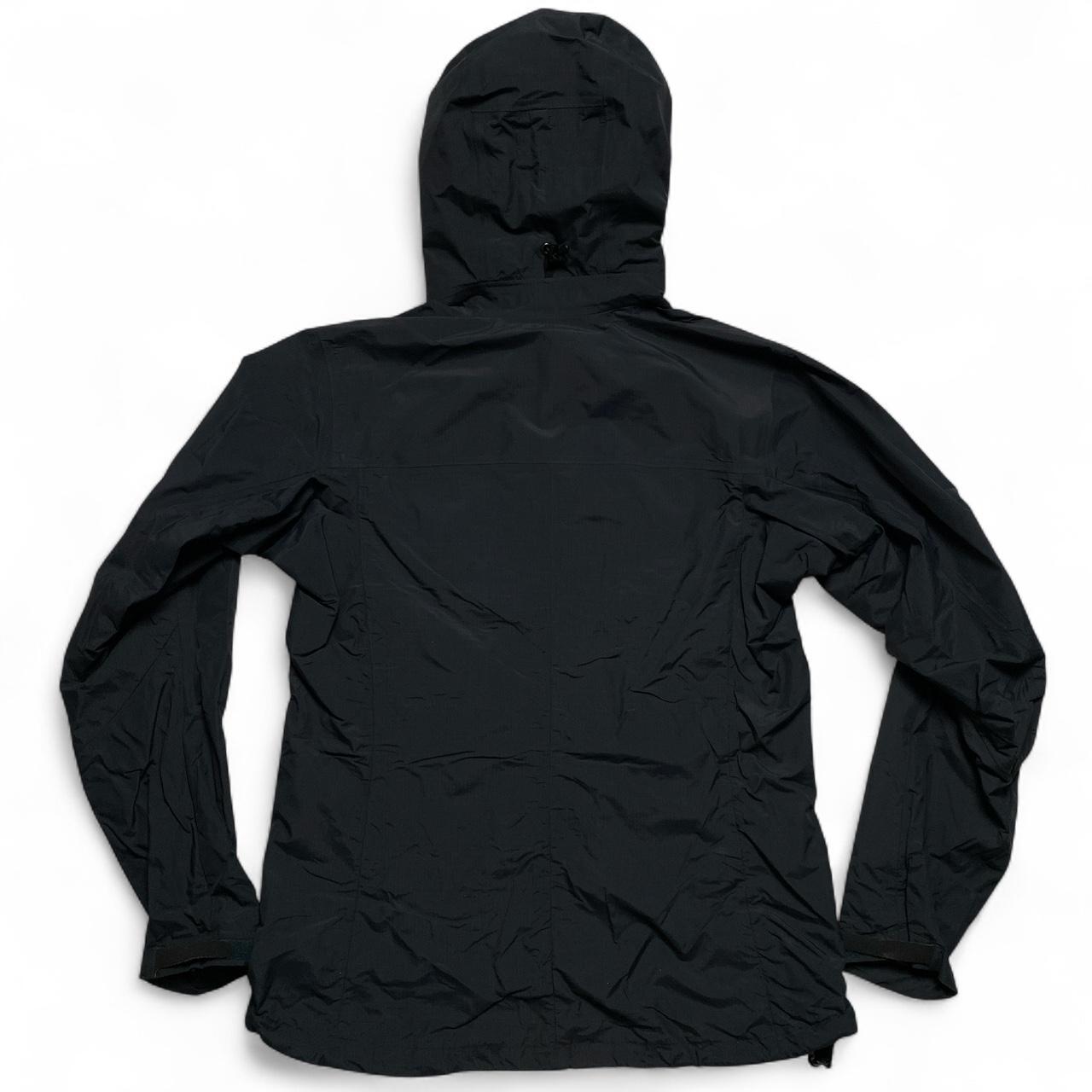 Arc’teryx Navy and White Goretex Paclite Shell Windbreaker Jacket