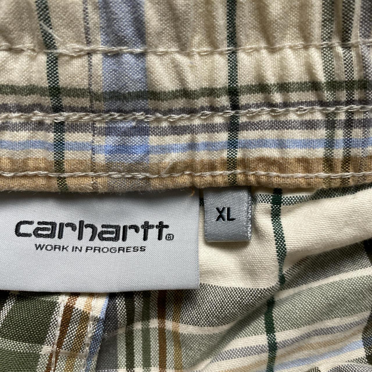 Carhartt Checked Shorts Cream