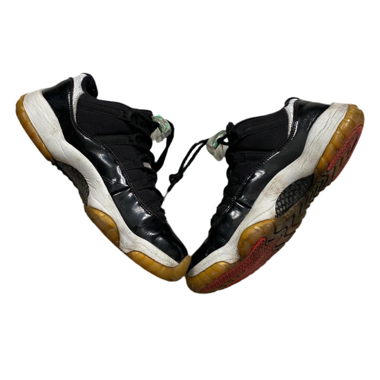 Jordan 11 Low Infrared (UK 8)