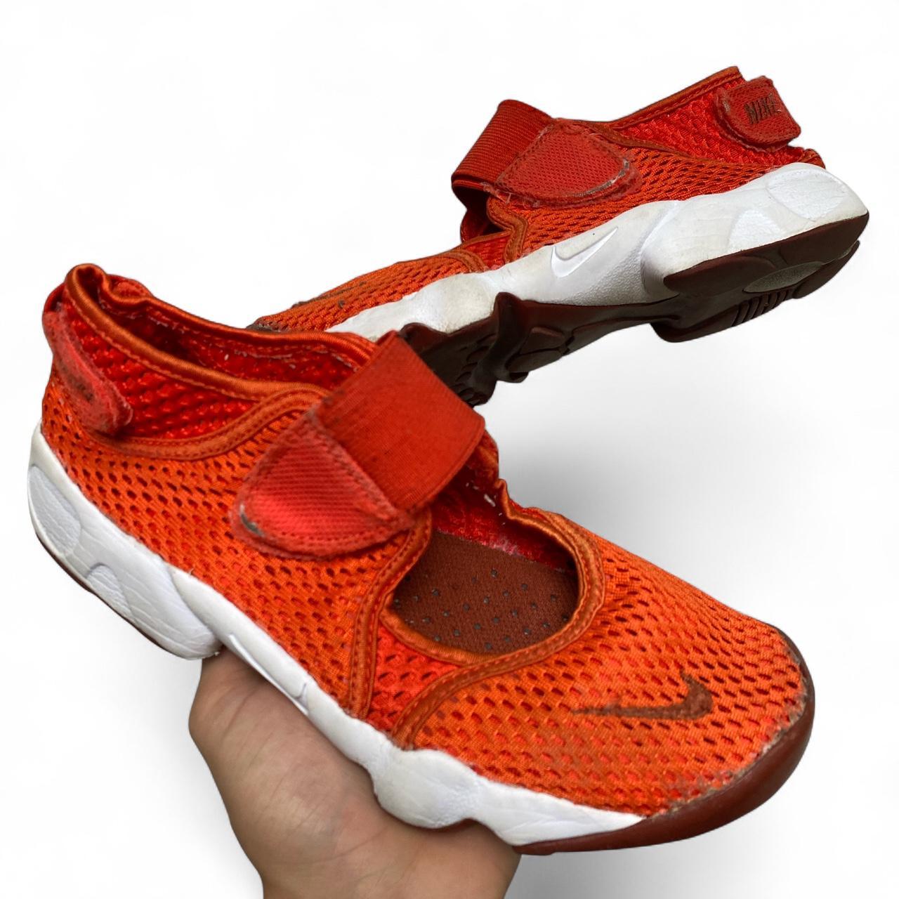 Nike Air Rift Red and White Non Split Tabi Toe Trainer Sandals (UK 4.5)