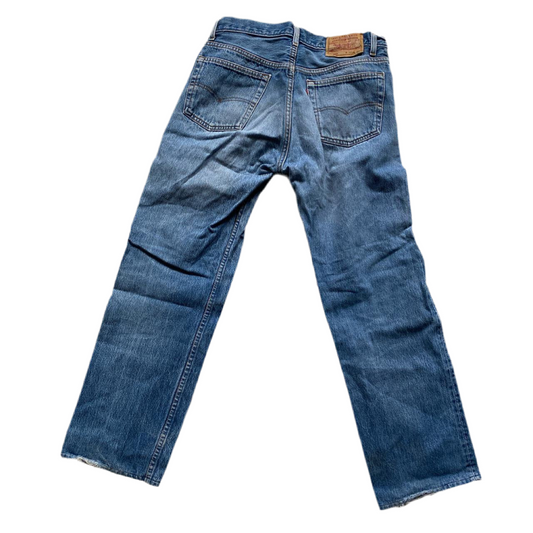 Levis 501 Blue Jeans (32W)