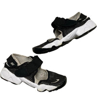 Nike Rift Non Tabi Split Toe Black and White Mesh (UK 4)