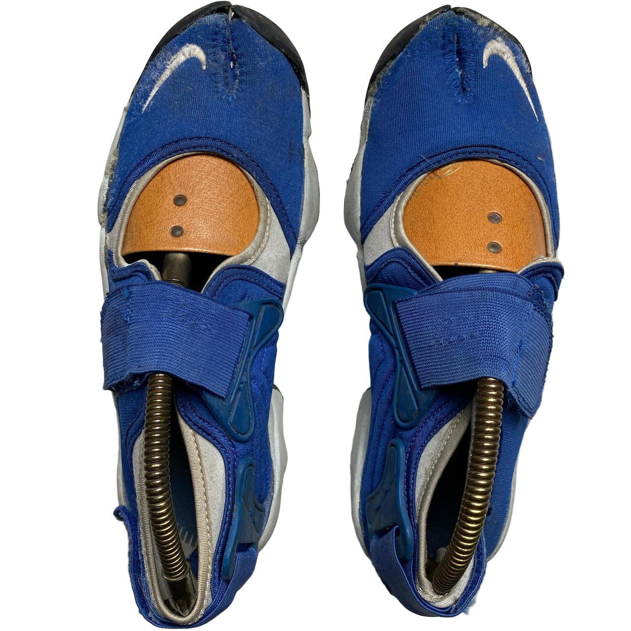 Nike Air Rift Blue and White Vintage 2001 (UK 8)