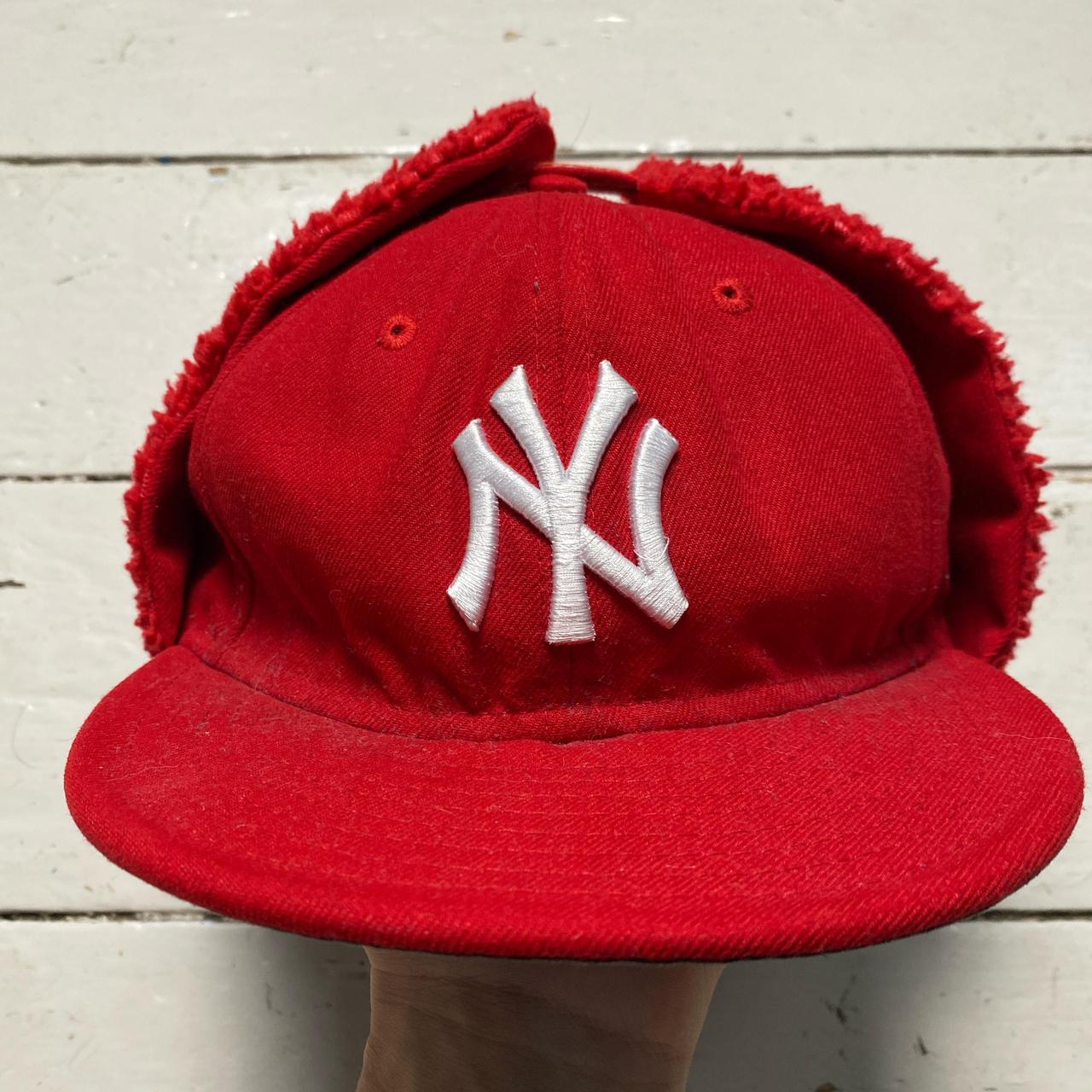 New York Yankees Red and White Sherpa Dog Ear Trapper Hat (7 1/8)