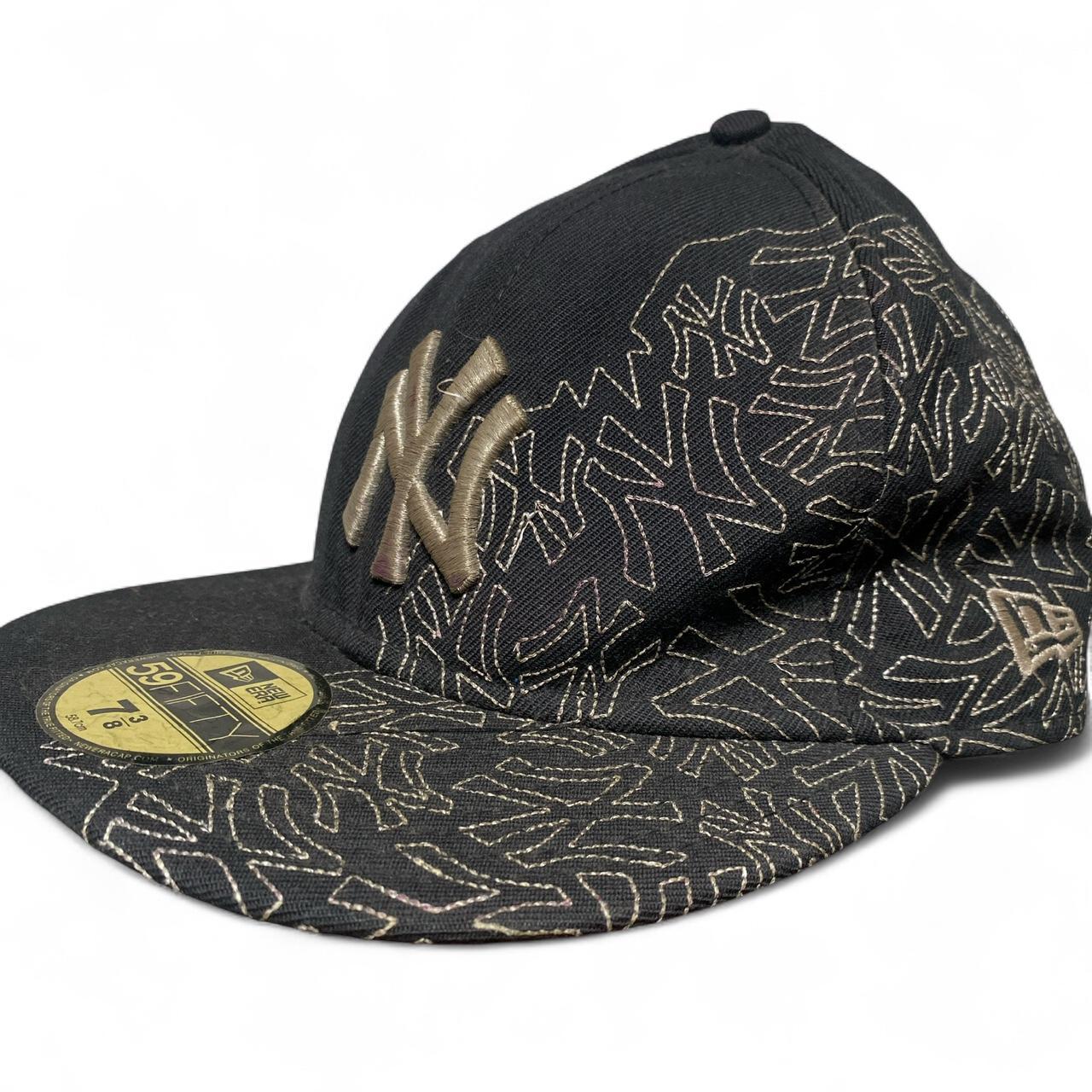 New York Yankees New Era Black and Grey Embroidery Stitch Fitted Cap