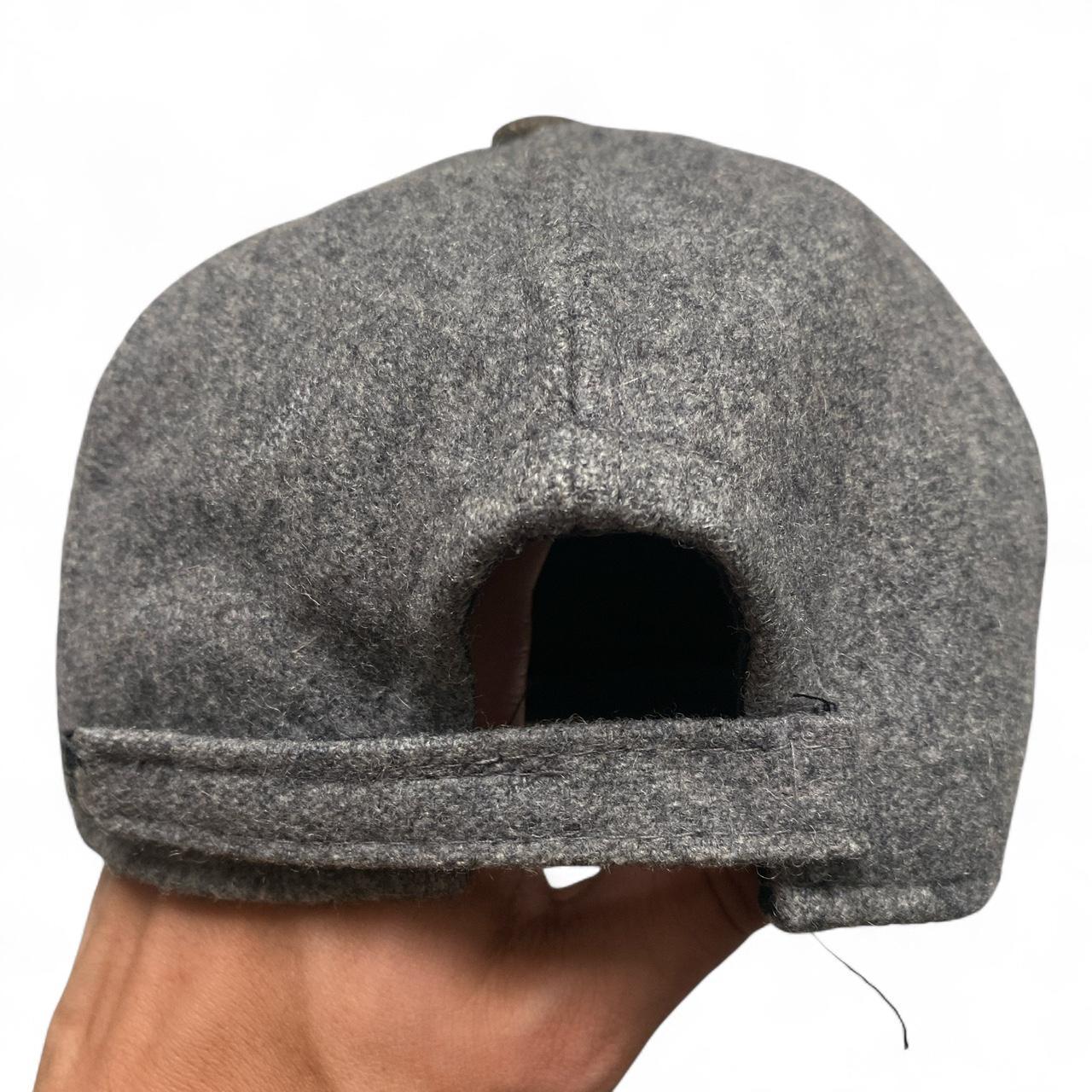 Burberry Wool Vintage 90’s Grey Cap