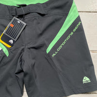 Nike ACG Vintage y2k Grey and Green Dri Fit Womens Shorts (8)