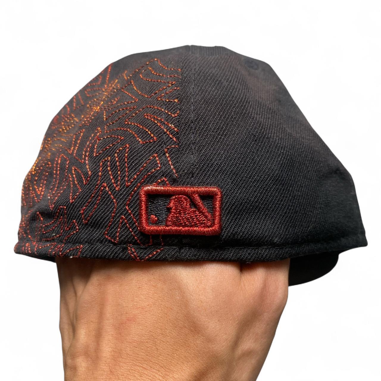 New York Yankees Black and Red Embroidery Repeat Logo Fitted Cap