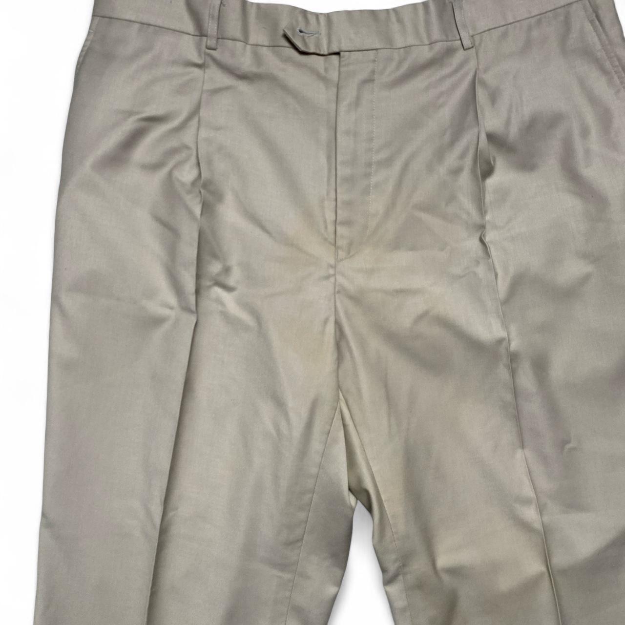 Armani Collezioni Cream Full Two Piece Suit Jacket and Trousers (XL)