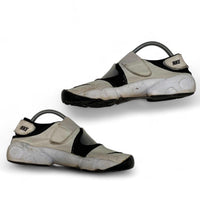 Nike Air Rift White and Black Trainers (UK 7)