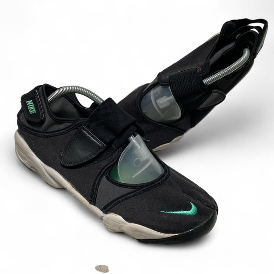 Nike Air Rift Black and Green Tabi Toe Sandal Trainers