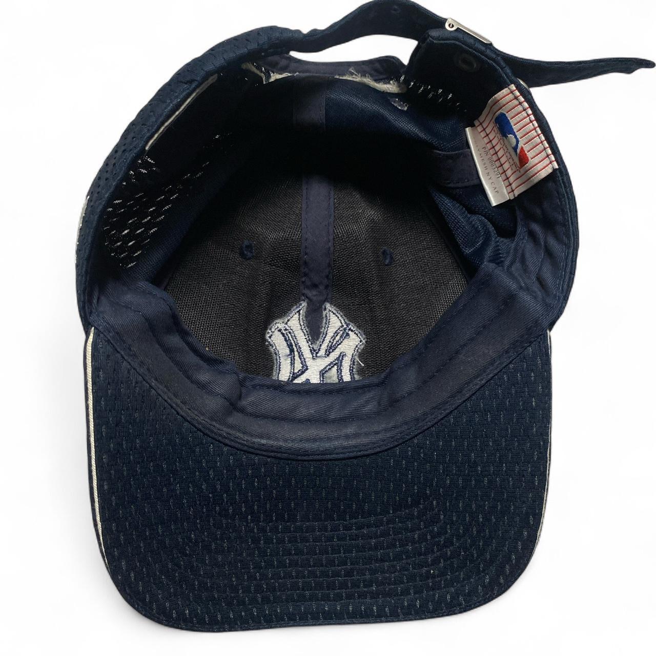 New York Yankees New Era Navy and White Mesh Cap