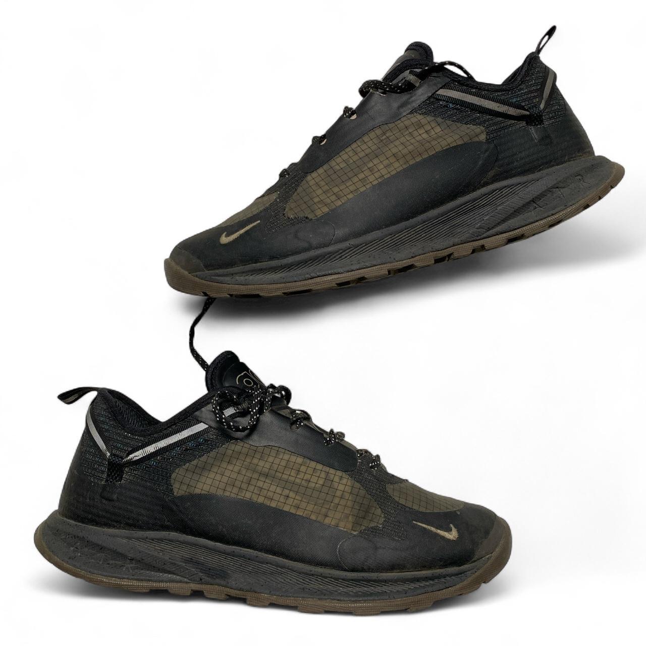 Nike ACG Running Trail Trainers Grey and Black (UK 7.5)