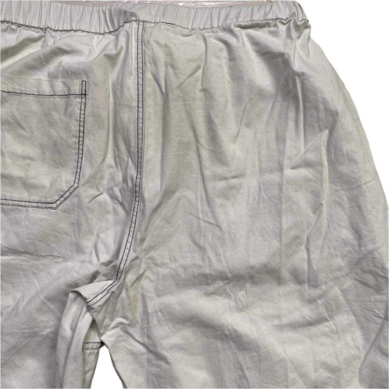 Yardsale Skateboards White and Black Cargo Skateboard Trousers (XL)