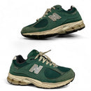 New Balance 2002r Green and Cream Trainers (UK 7.5)