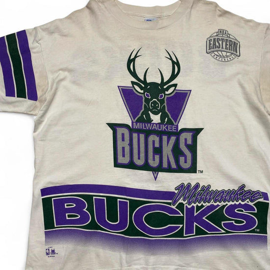 Salem Sportswear Vintage 90’s Single Stitch Milwaukee Bucks NBA White T Shirt (XL)