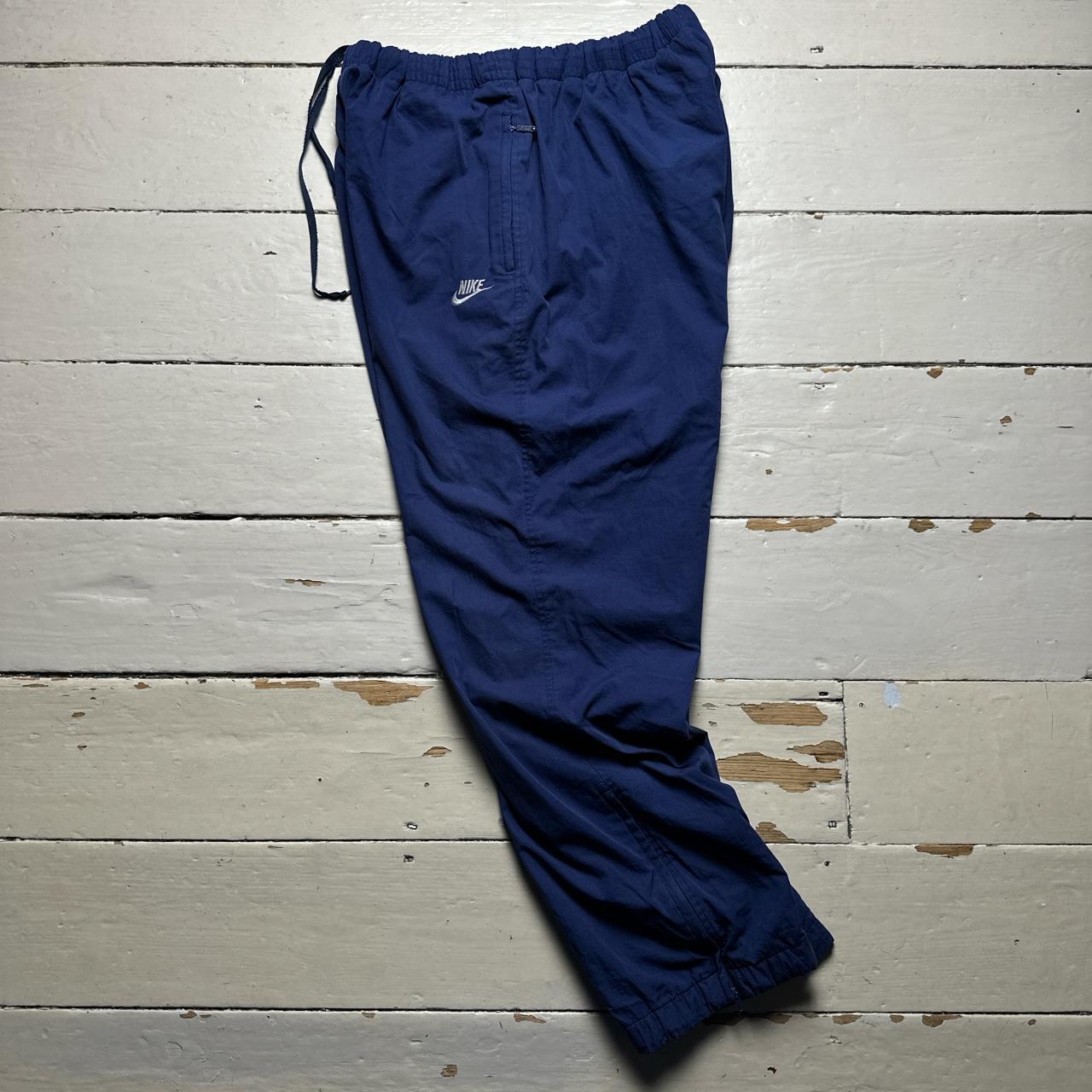 Nike Vintage 90’s Navy and White Shell Tracpant Baggy Bottoms