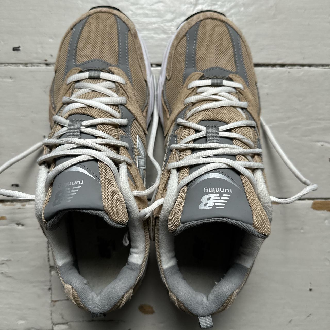 New Balance 530 Beige Grey and White Trainers
