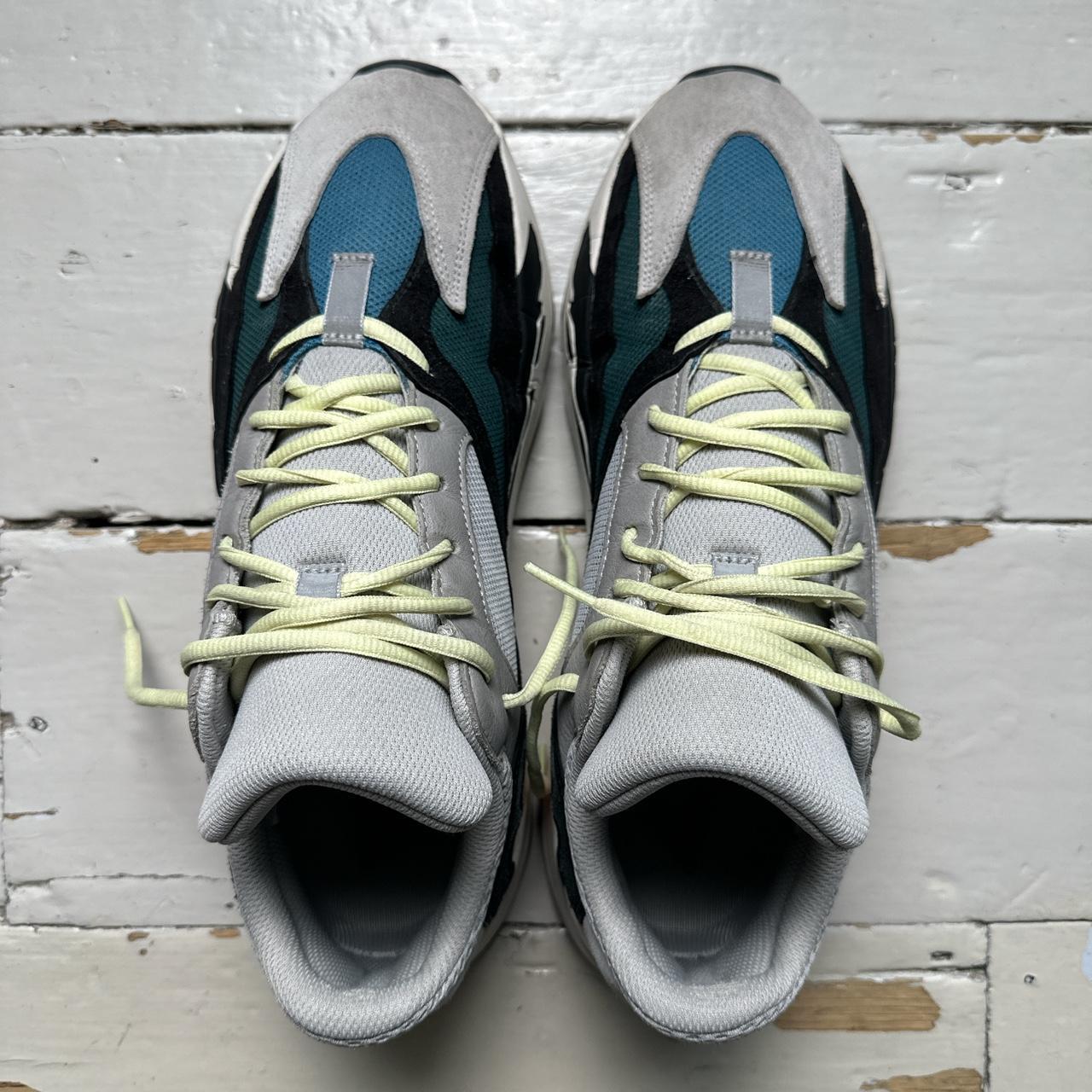 Yeezy 700 Boost Waverunner