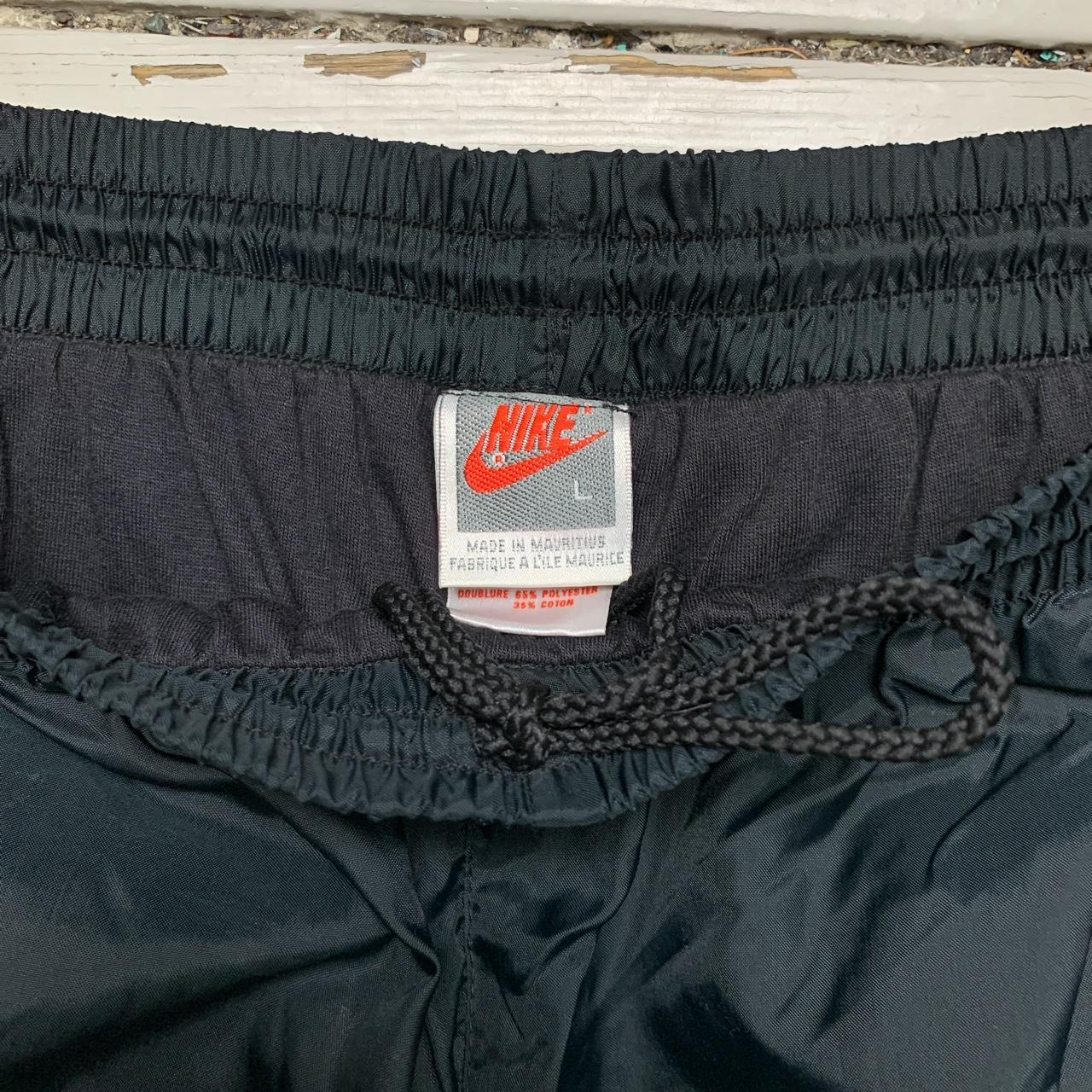 Nike Vintage 90’s Shell Trackpant Baggy Bottoms Black Purple and Pink