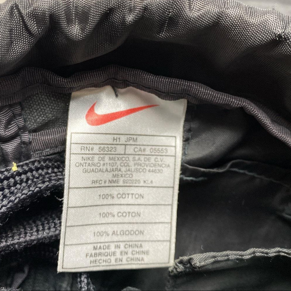 Nike Vintage 90’s Grey and Red Rucksack Backpack Bag