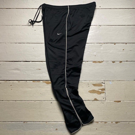 Nike Swoosh Vintage Trackpant Baggy Black and White Tracksuit Bottoms