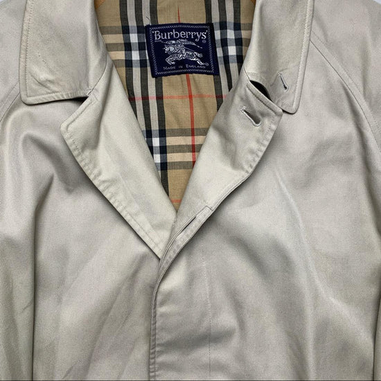 Burberry Burberrys Vintage Cream Trench Coat with Belt (L)