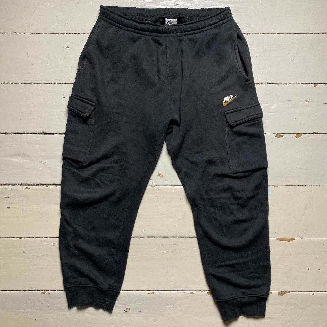 Nike Cargo Swoosh Joggers Black Gold