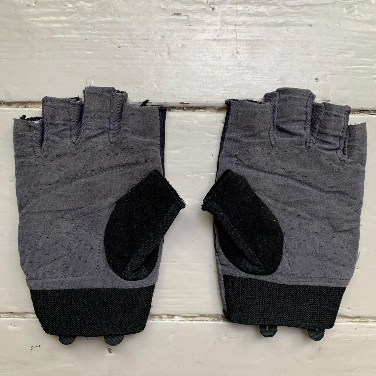 Nike Vintage Technical 2000’s y2k Cycling Fingerless Gloves