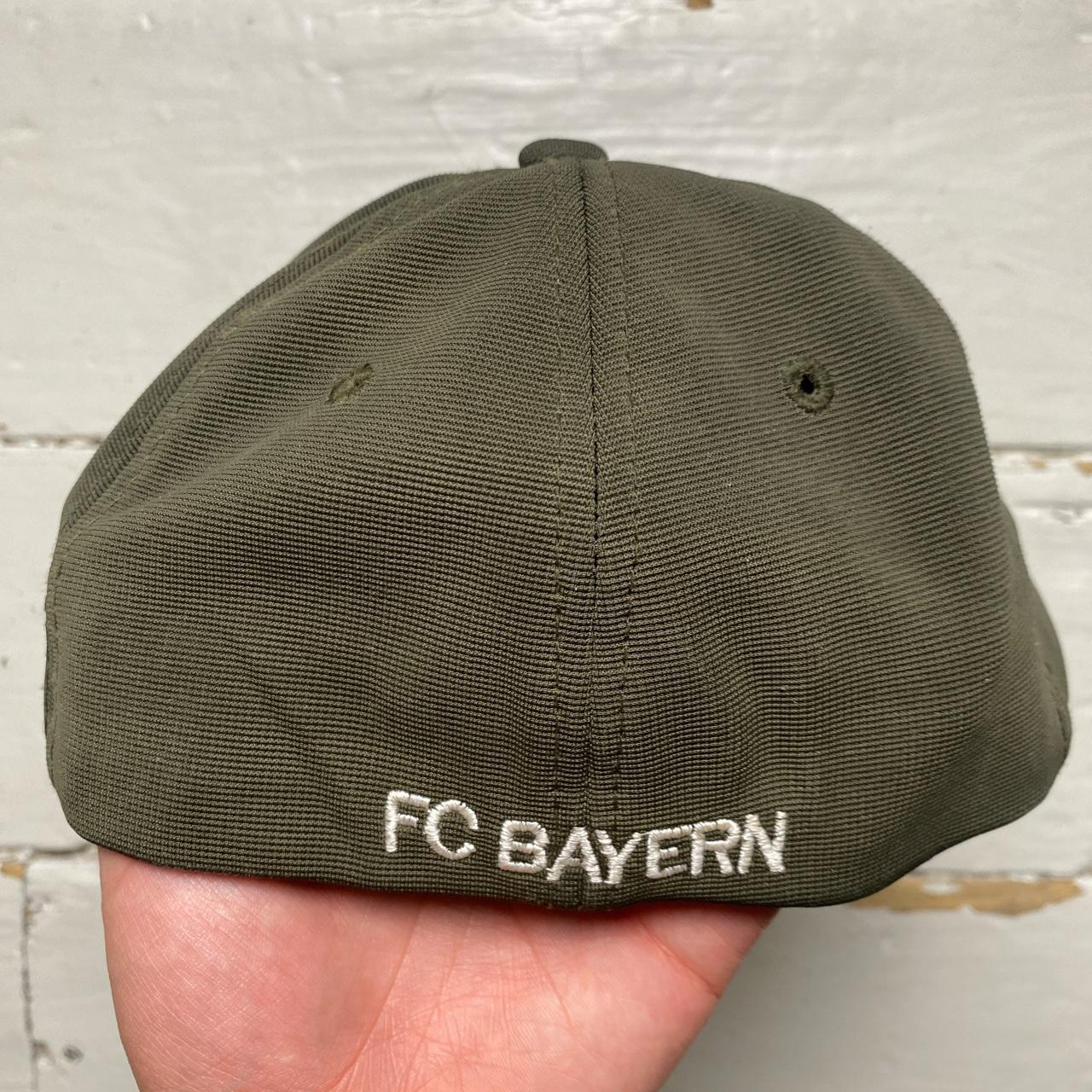 FC Bayern Munich Munchen Fitted Elasticated Cap