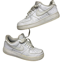 Nike Air Force 1 White (UK 8)