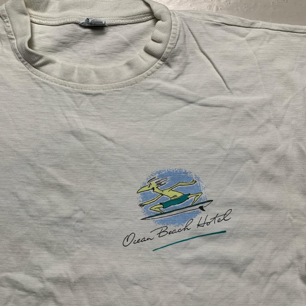 Ocean Beach Hotel Australia Vintage 90’s T Shirt