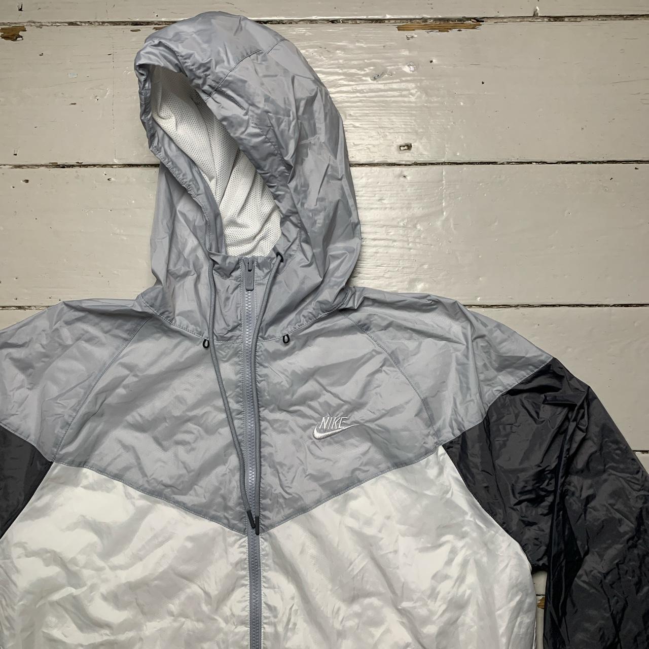 Silver on sale nike windbreaker