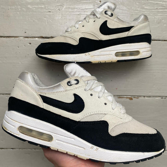 Nike Air Max 1 Womens White and Black