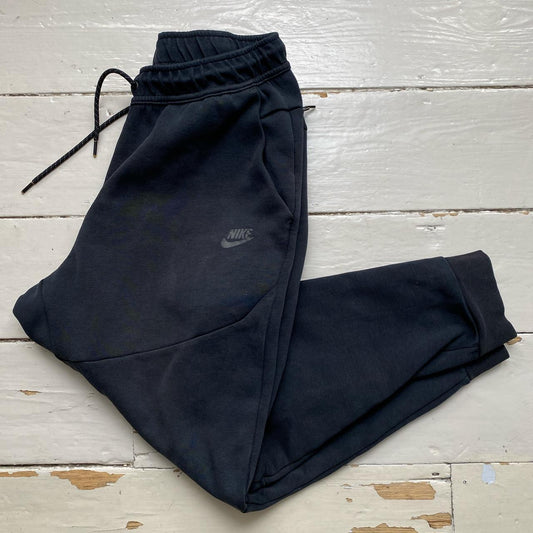 Nike Tech Fleece Black New Season Joggers