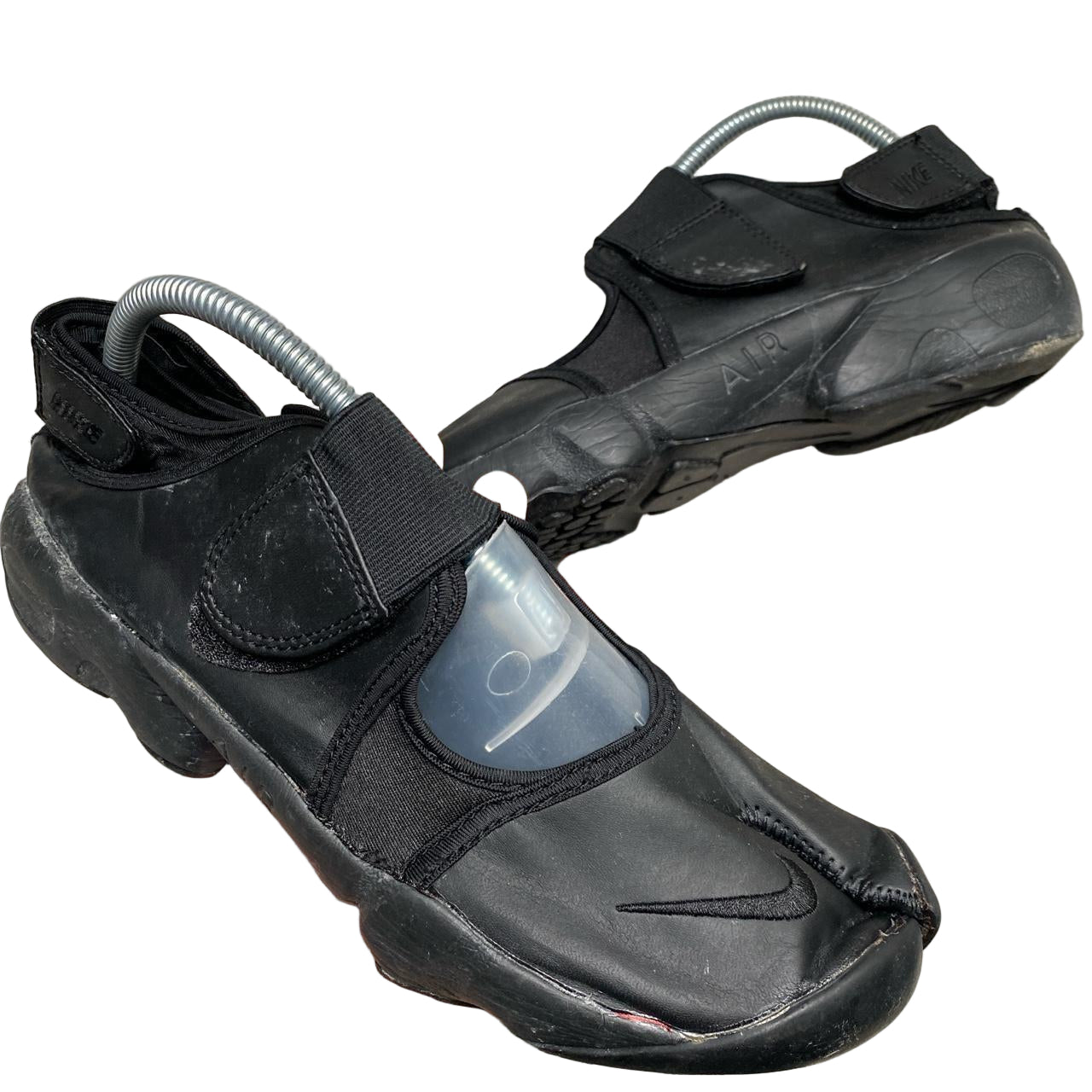 Nike Rift Black Leather (UK 7.5)