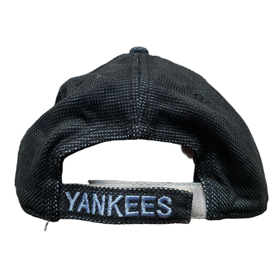 New York Yankees NY Strap Baseball Cap Blue and Black