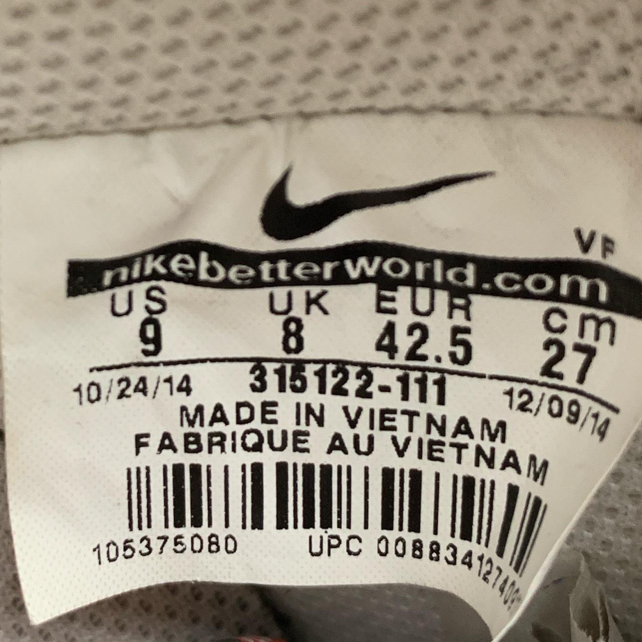 Nike Air Force 1 White (UK 8)