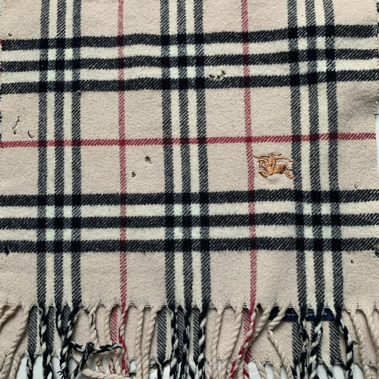 Burberry London 100% Lambwool Vintage Nova Check Scarf