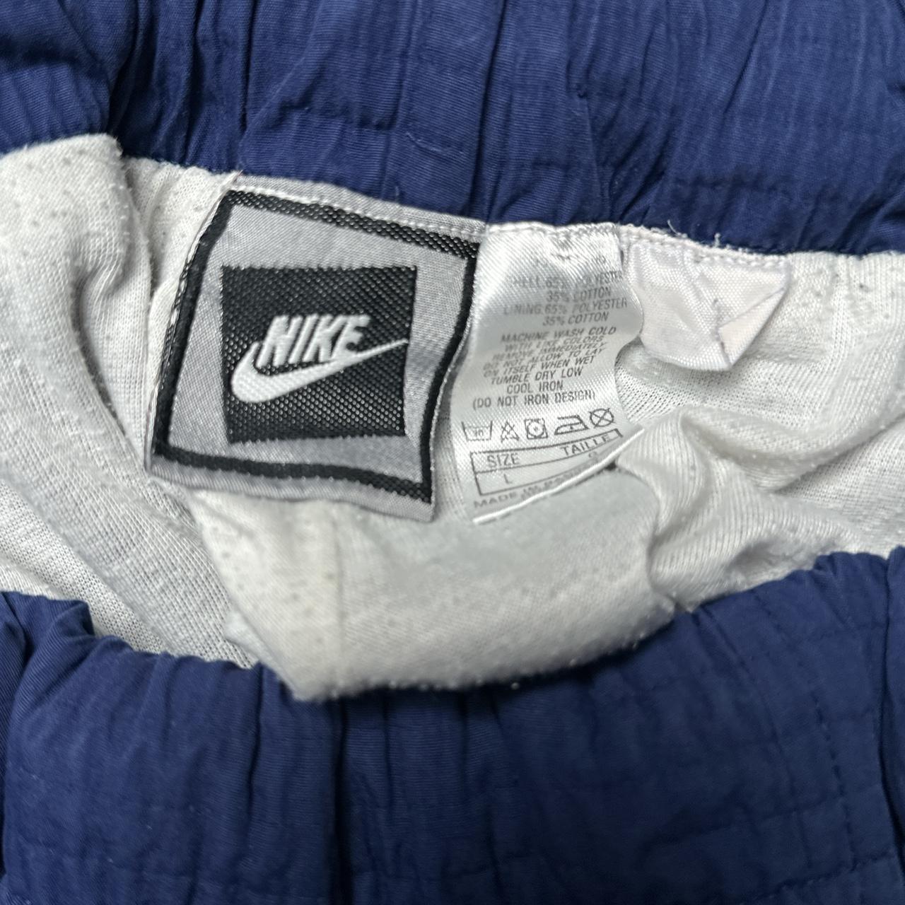 Nike Vintage 90’s Navy and White Shell Tracpant Baggy Bottoms