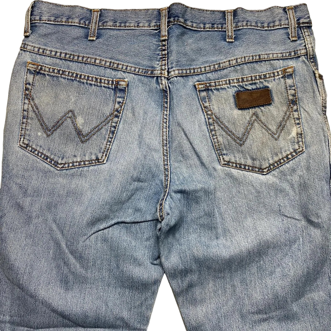 Wrangler Distressed Light Blue Jeans (36W)