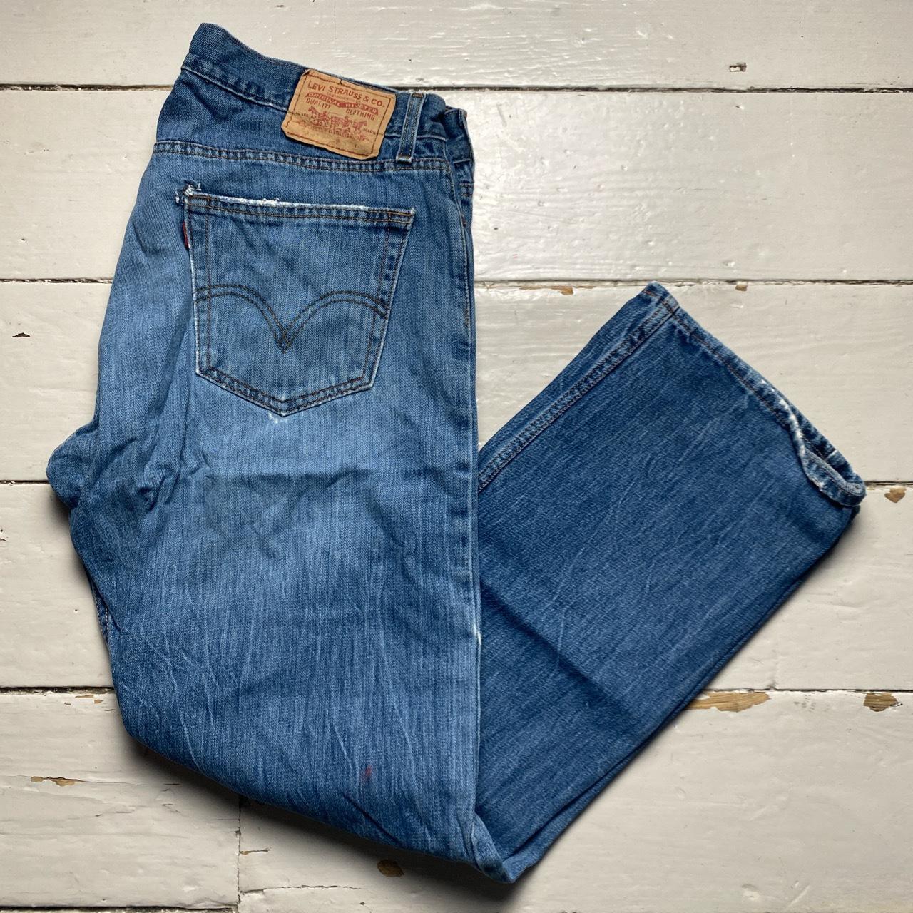 Levis 514 Slim Straight Distressed Jeans