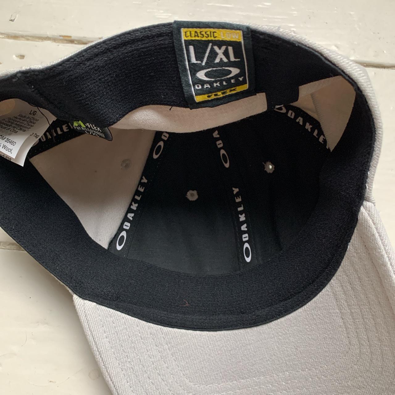 Oakley Fitted Grey Big O Cap