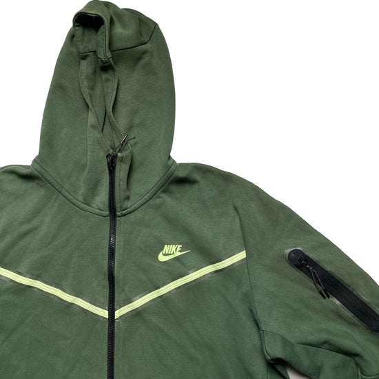 Nike Tech Fleece New Season Green Hoodie (L)